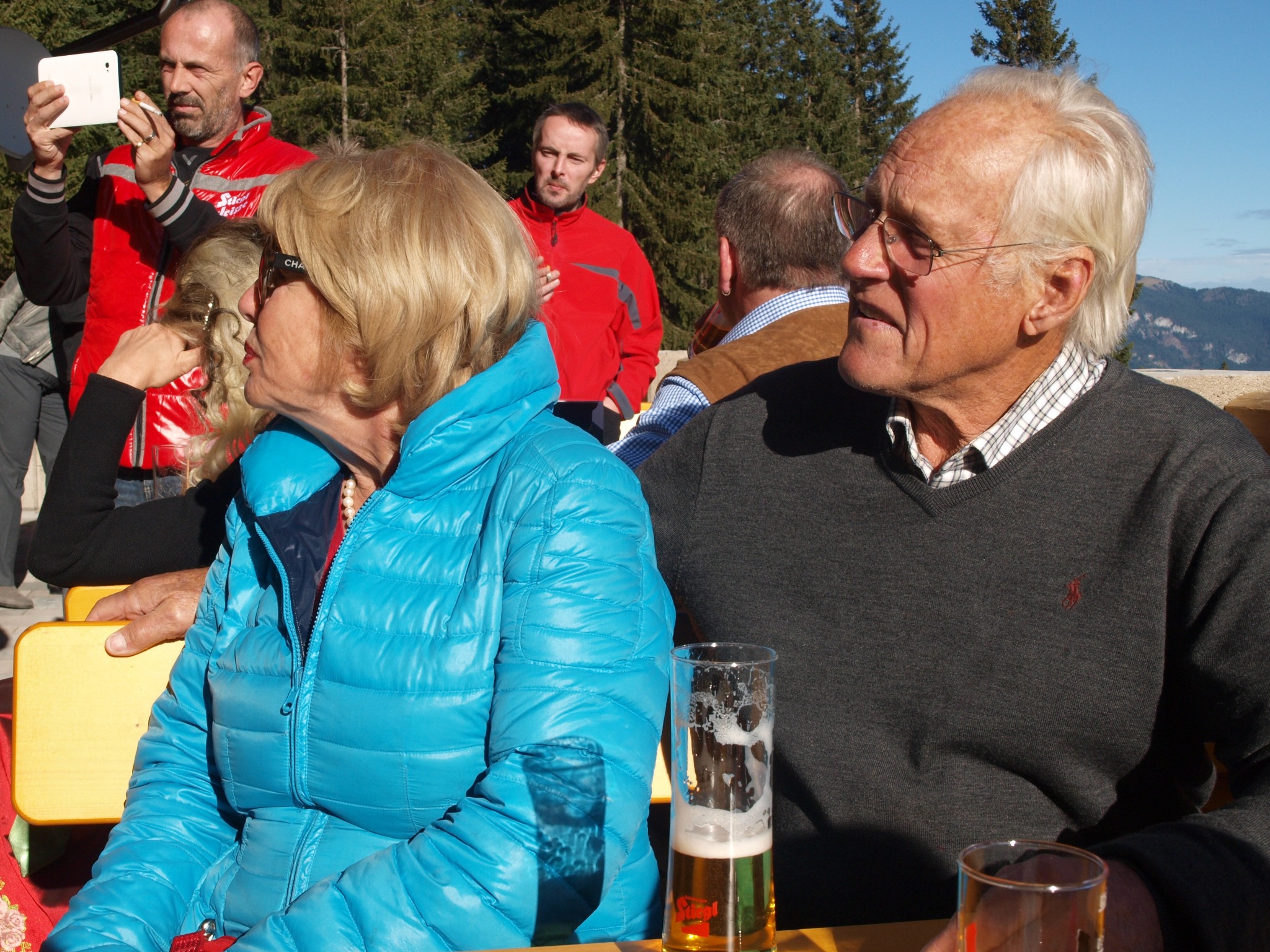 Bergbahnchef Andrä Brandtner mit Frau bei der Eröffnungsfeier der Möseralm 2013