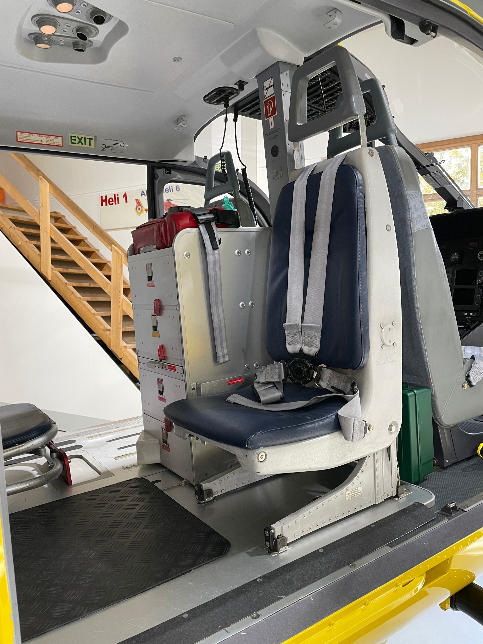 EC135T1 OE-XRS exterior 2
