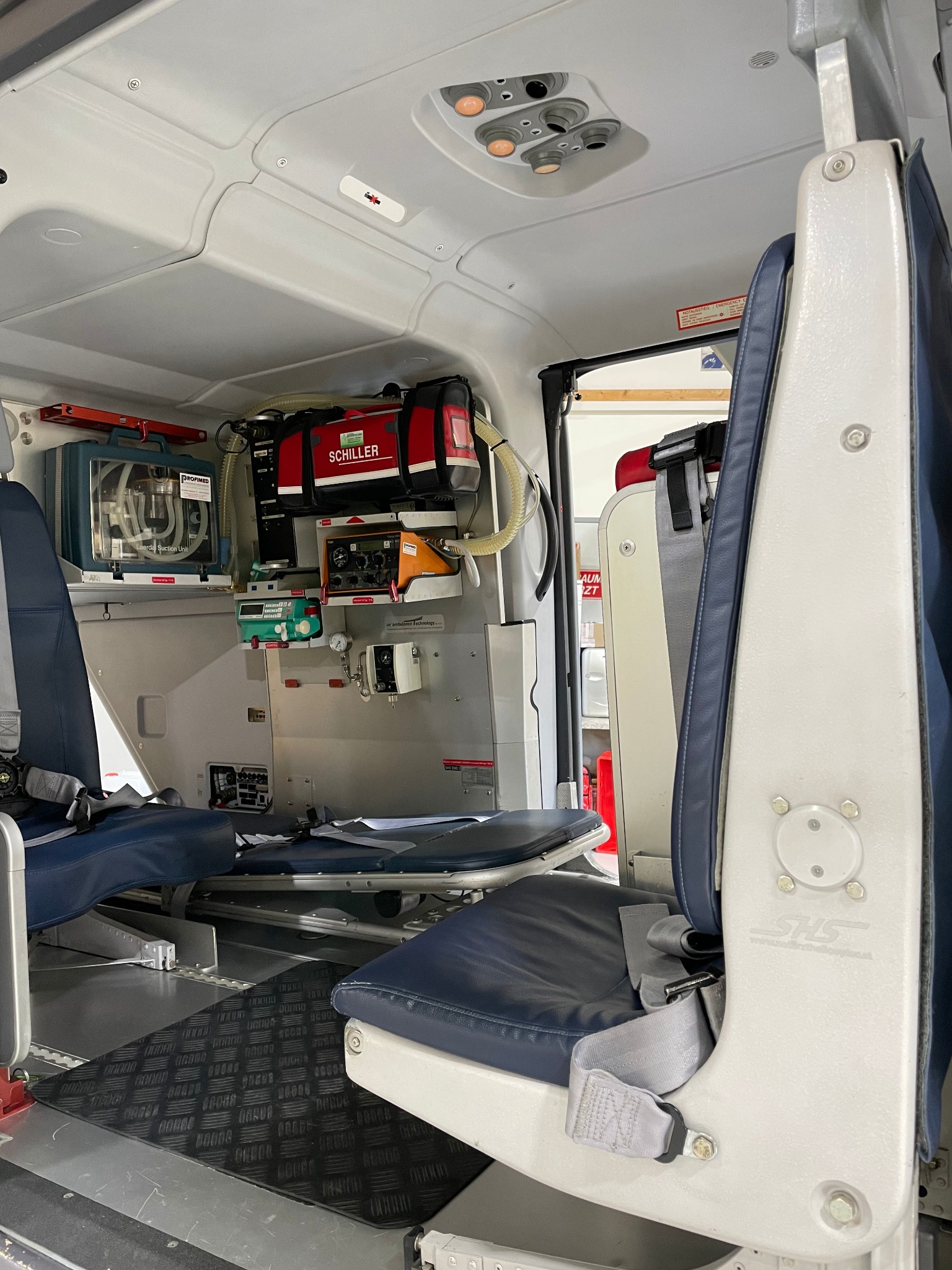 EC135T1 OE-XRS exterior 3