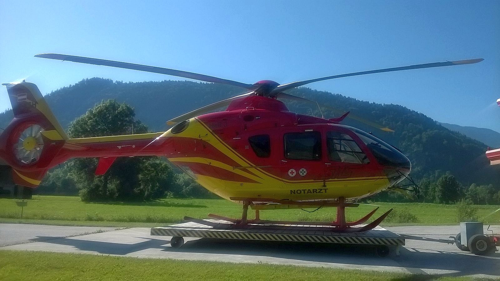 Airbus EC135T1 OE-XSH Bild 4