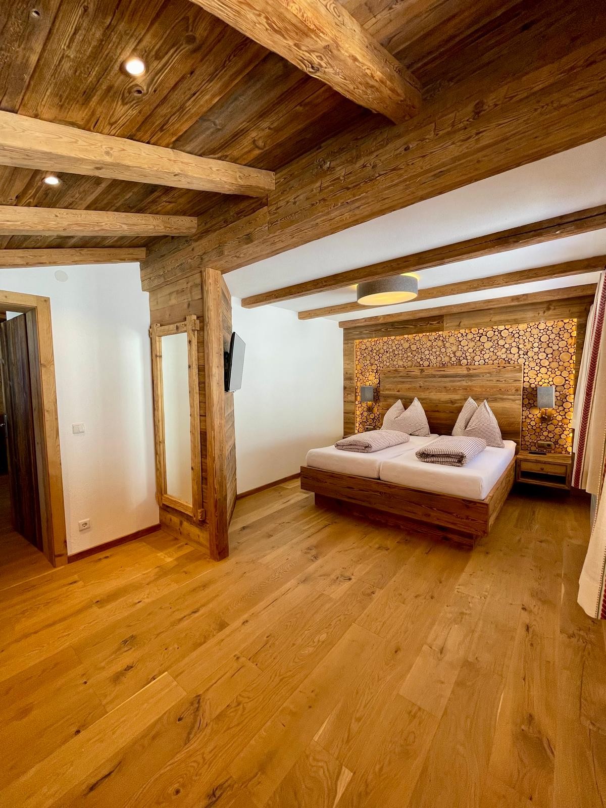 Suite Reiteralm Schlafzimmer Ferienwohnung Appartementhaus Möseralm Steinplatte