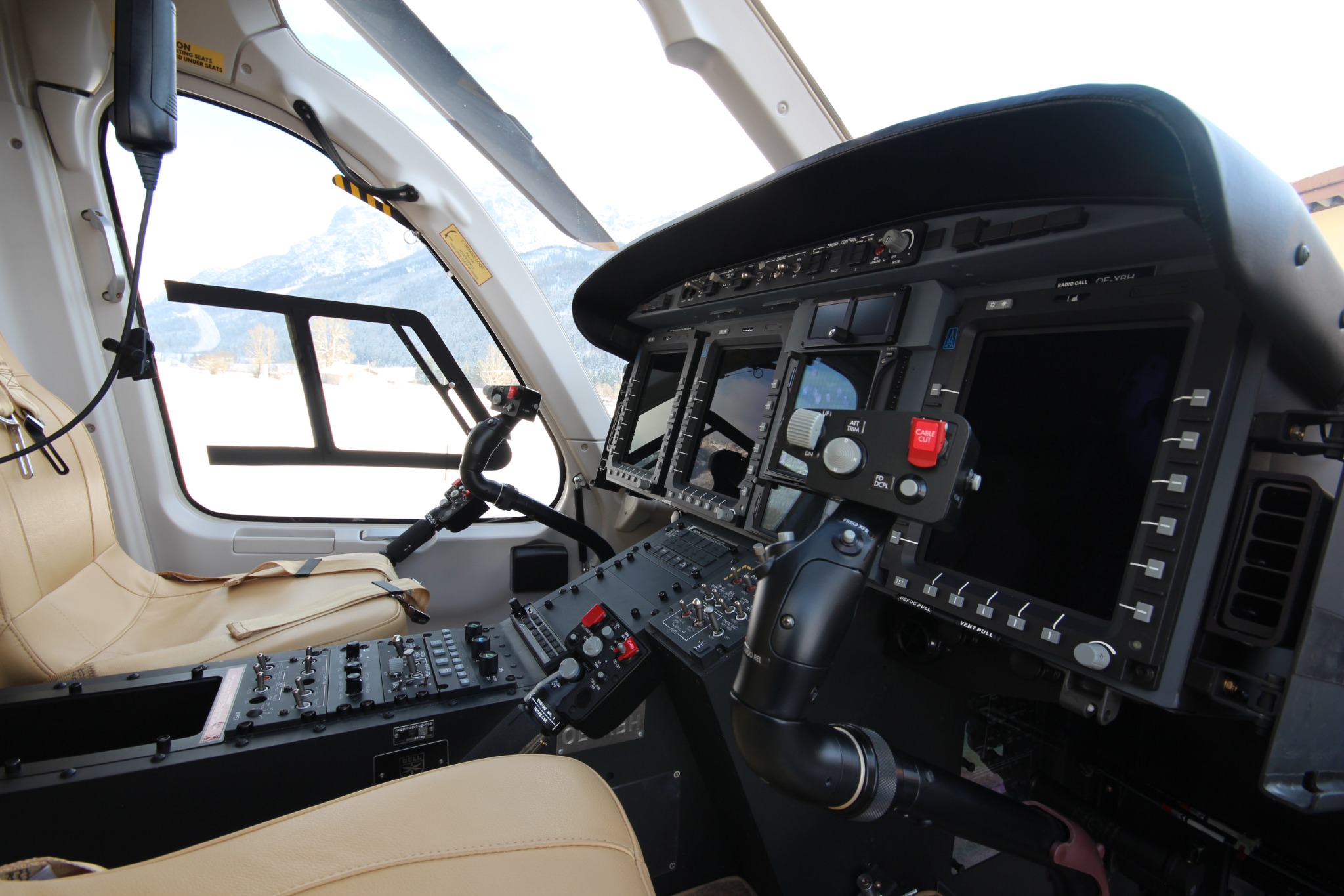 Bell 429 OE-XBH Bild 3