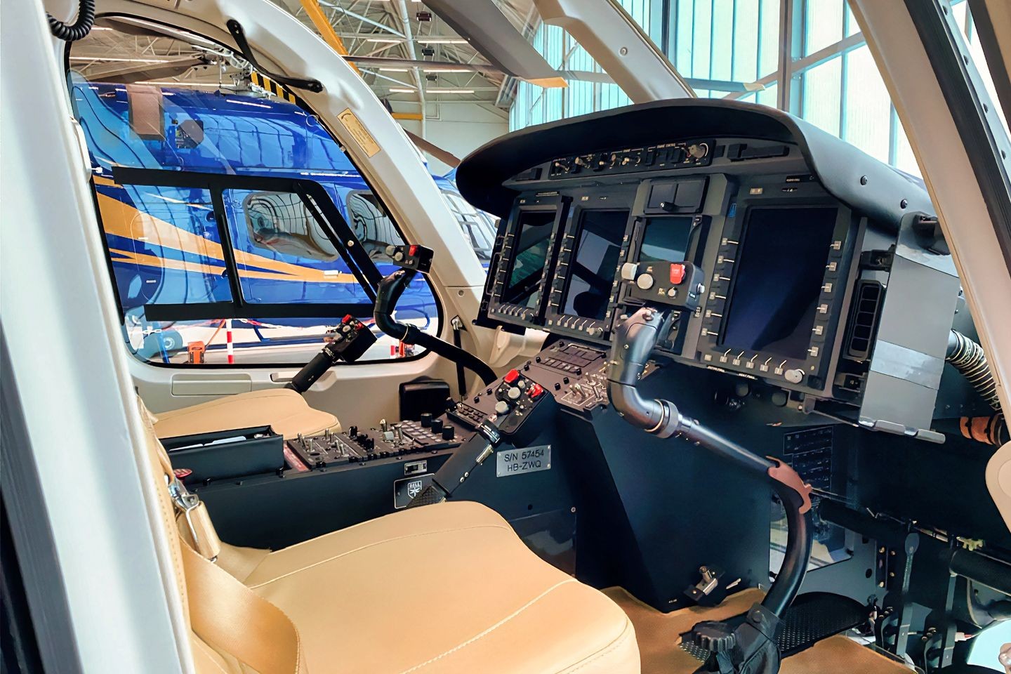 Bell 429 OE-XBH Bild 9