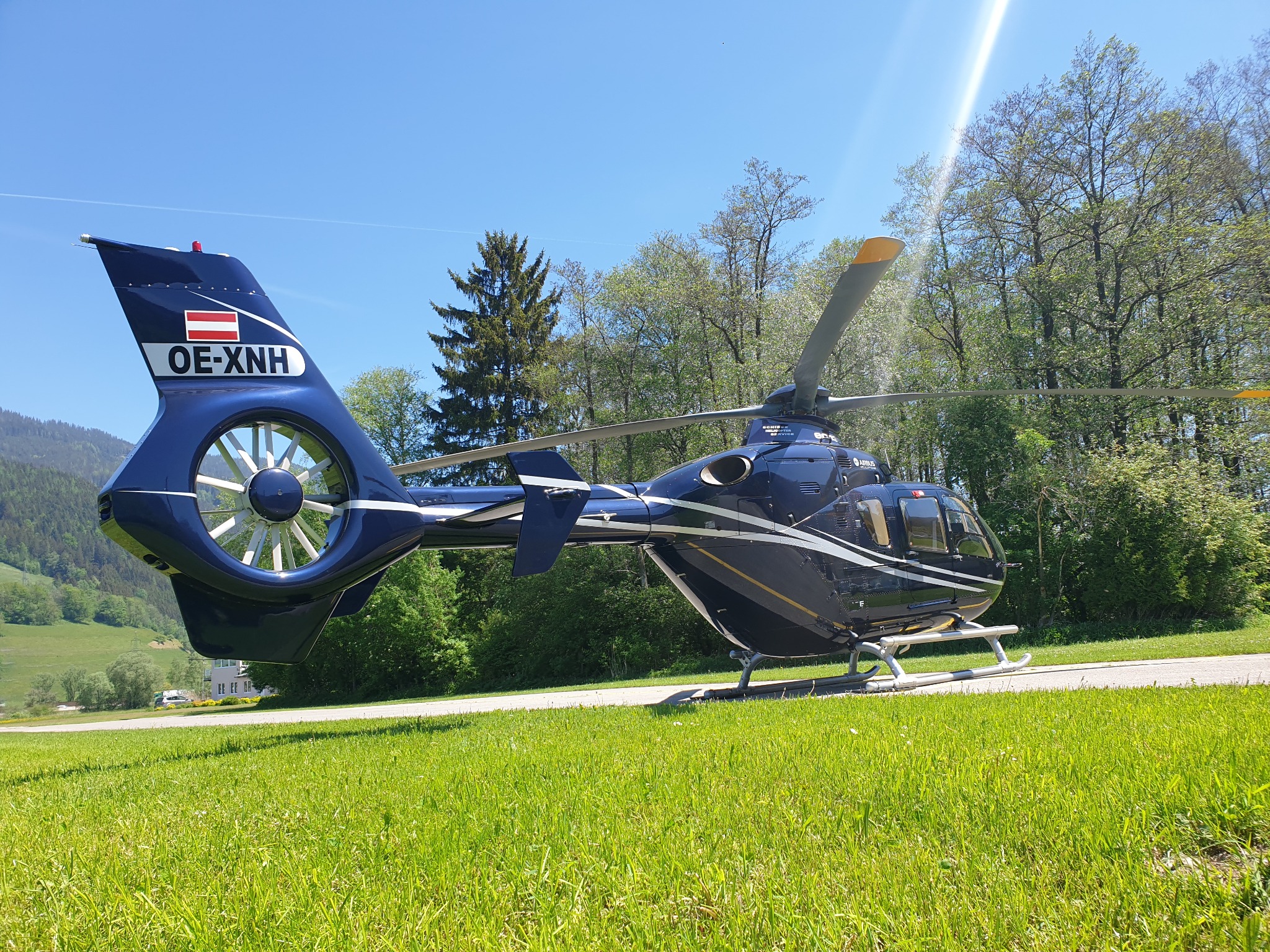 Airbus EC135 OE-XNH Bild 2